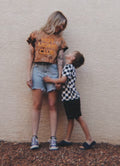 HOT MOMS CLUB x tee